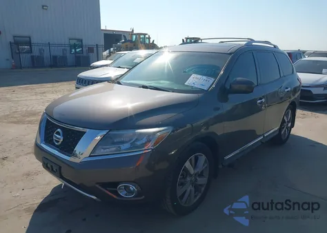 2015 Nissan Pathfinder Platinum z USA, uszkodzony, nr VIN 5N1AR2MN1FC711950